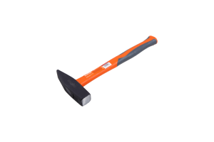 Молоток с фиберглассовой обрезиненной рукояткой Кратон 0,60 кг